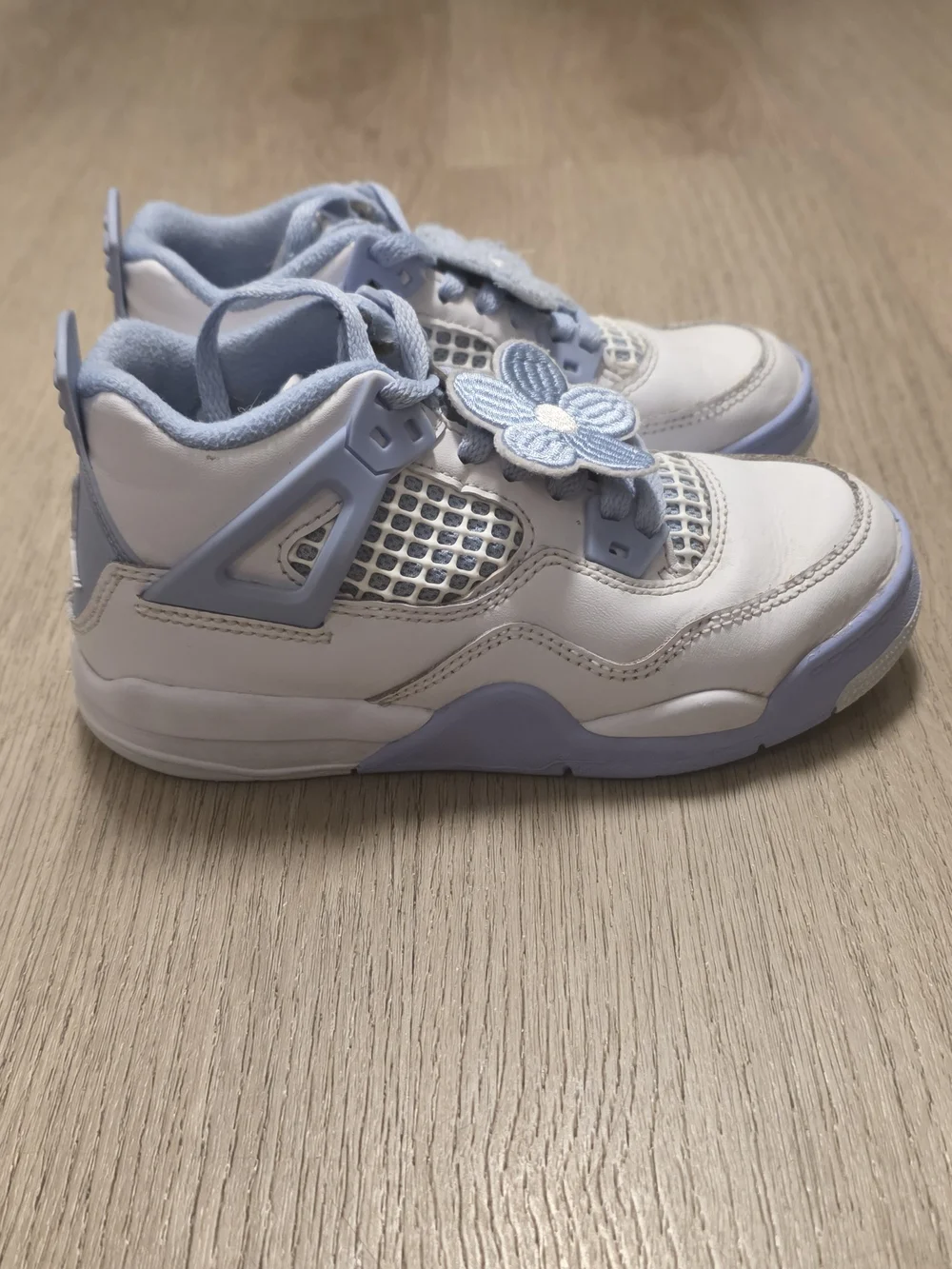 Jordan Air IB8962-100 White and Light Blue Size 12